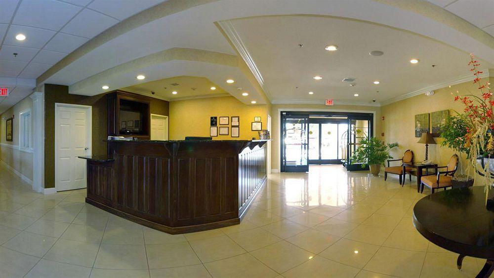 Best Western Plus Valdosta Hotel & Suites Exterior photo