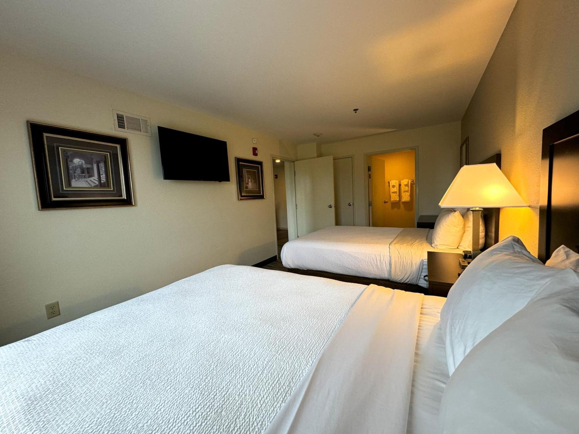 Best Western Plus Valdosta Hotel & Suites Exterior photo